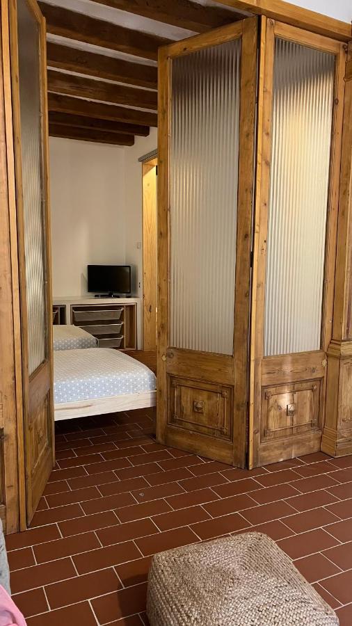 Apartment Pis Amb Molt D'encant Al Centre D'olot *